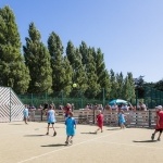 Tournois sportifs sur le terrain multisport - Camping 5 étoiles île de Ré