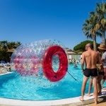 La grande bouée flottante !  - Camping 5 étoiles l'Océan et Spa